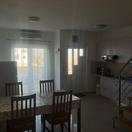Apartments Iva Povljana Bagian luar foto