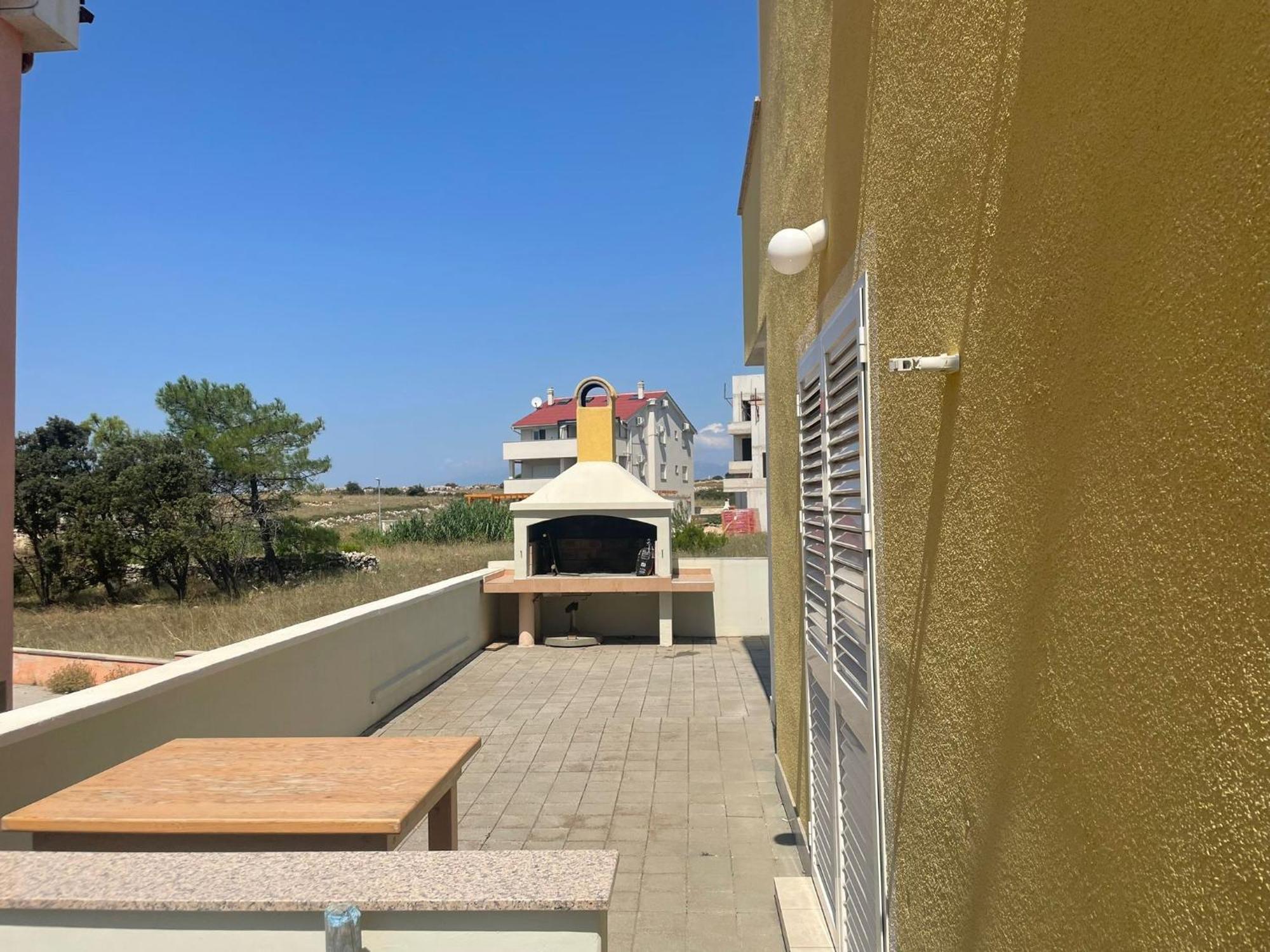 Apartments Iva Povljana Bagian luar foto