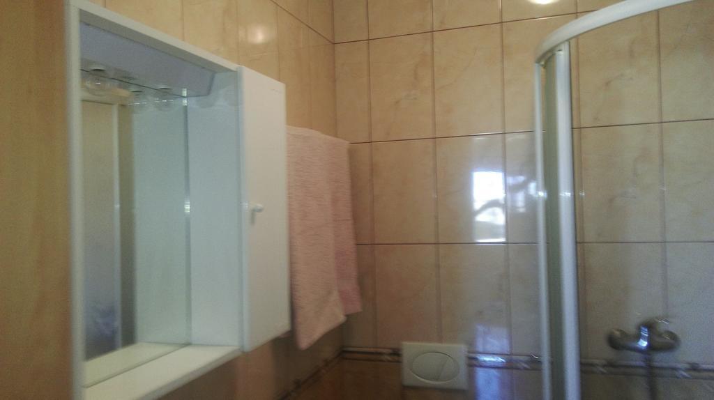 Apartments Iva Povljana Ruang foto