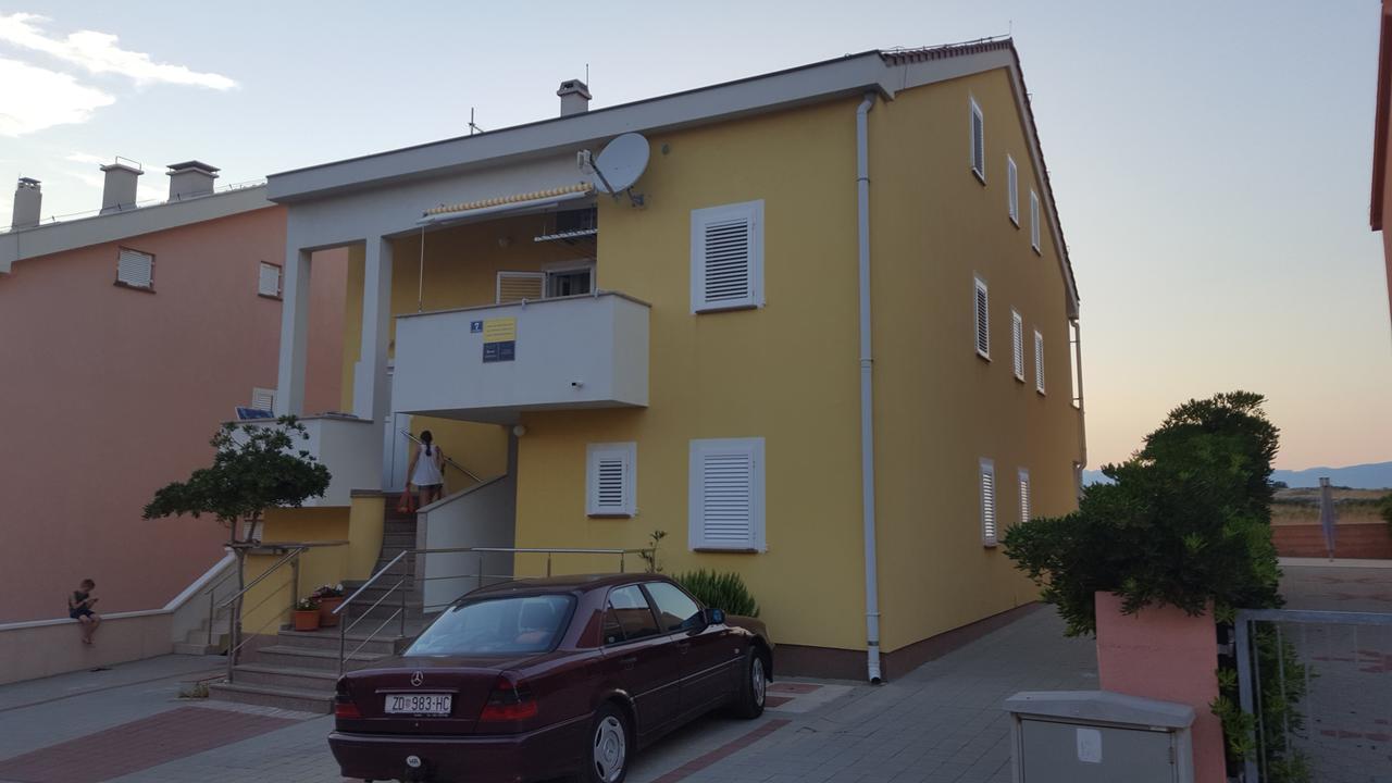 Apartments Iva Povljana Bagian luar foto